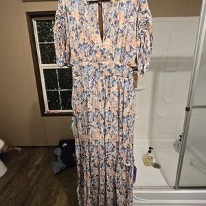 Floral V-Neck Maxi Dress